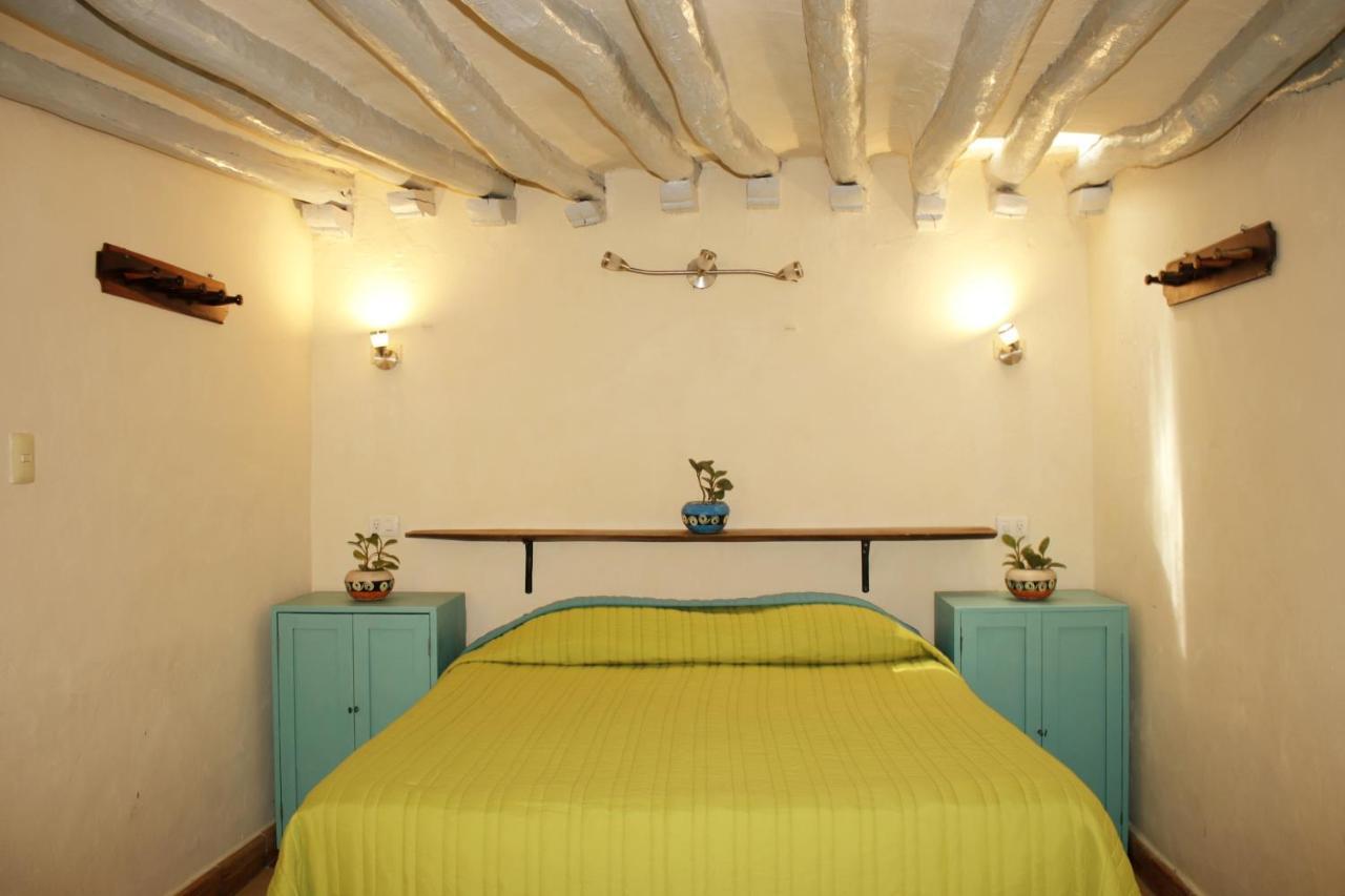 Hostel Candelaria Valladolid  Eksteriør bilde