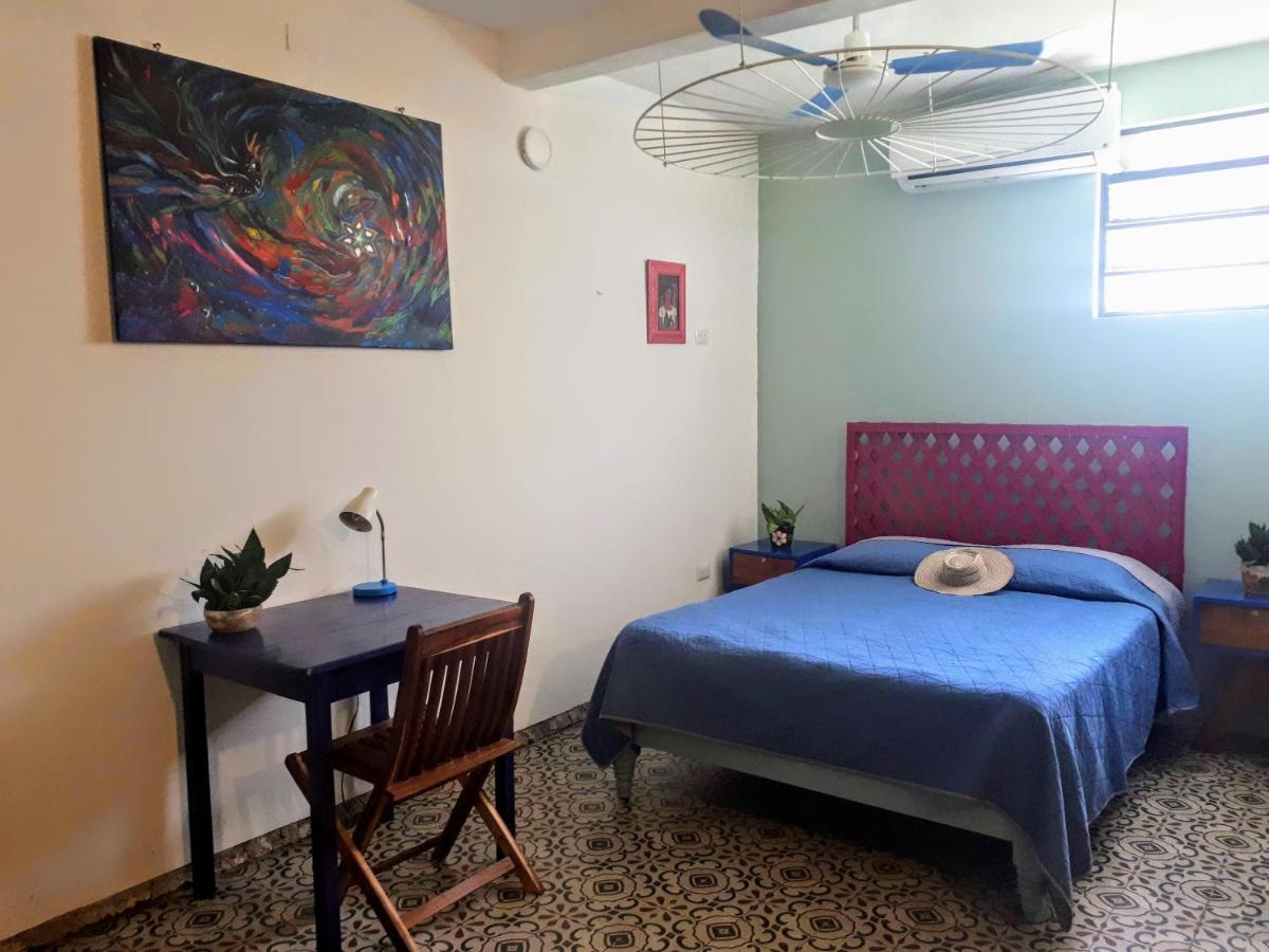 Hostel Candelaria Valladolid  Eksteriør bilde