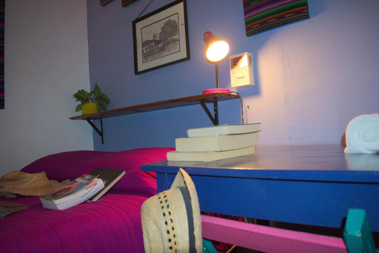 Hostel Candelaria Valladolid  Eksteriør bilde
