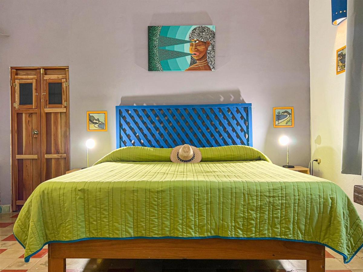 Hostel Candelaria Valladolid  Eksteriør bilde