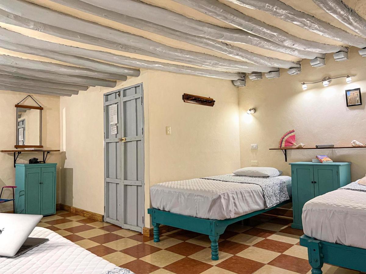 Hostel Candelaria Valladolid  Eksteriør bilde