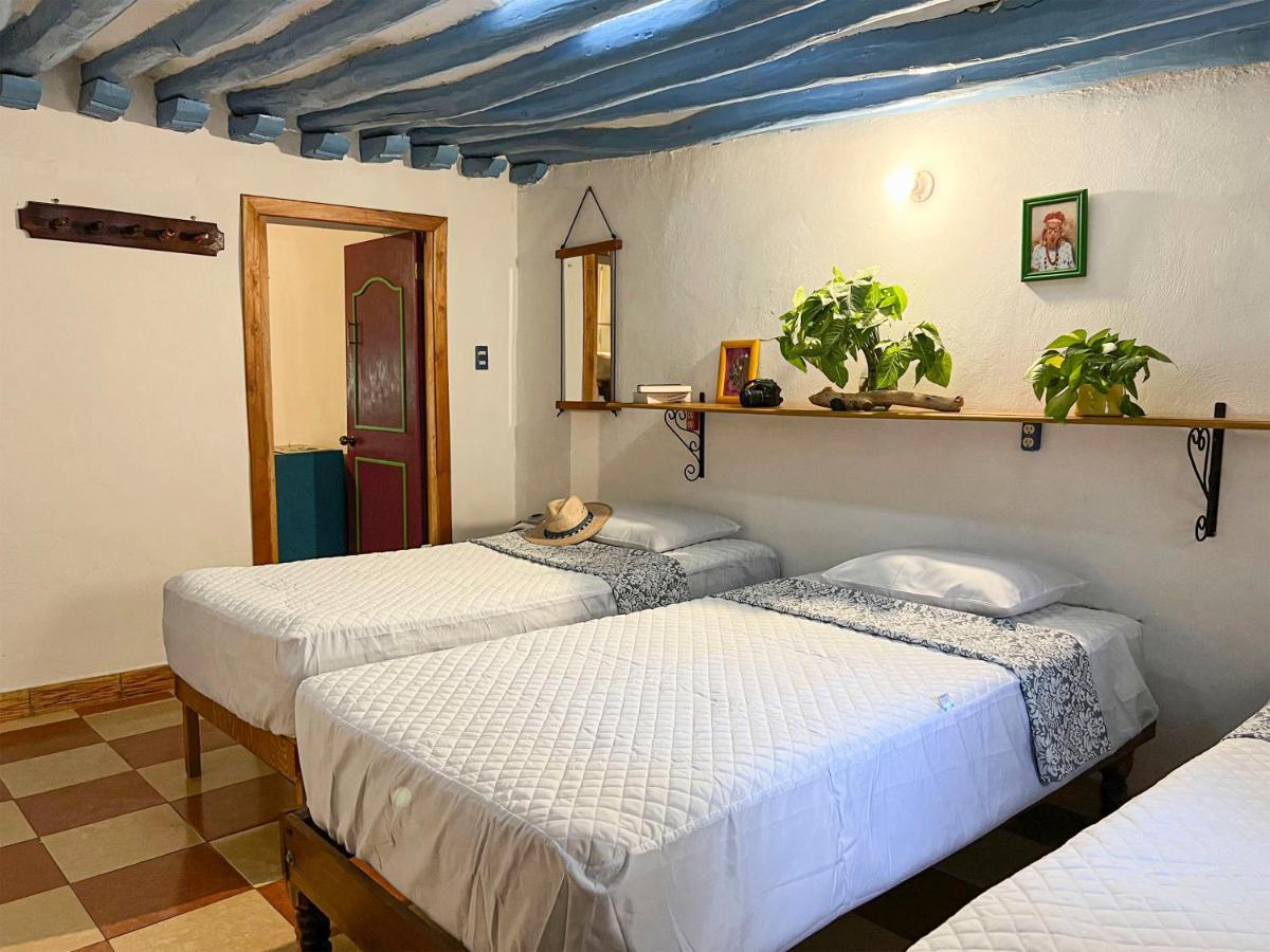 Hostel Candelaria Valladolid  Eksteriør bilde