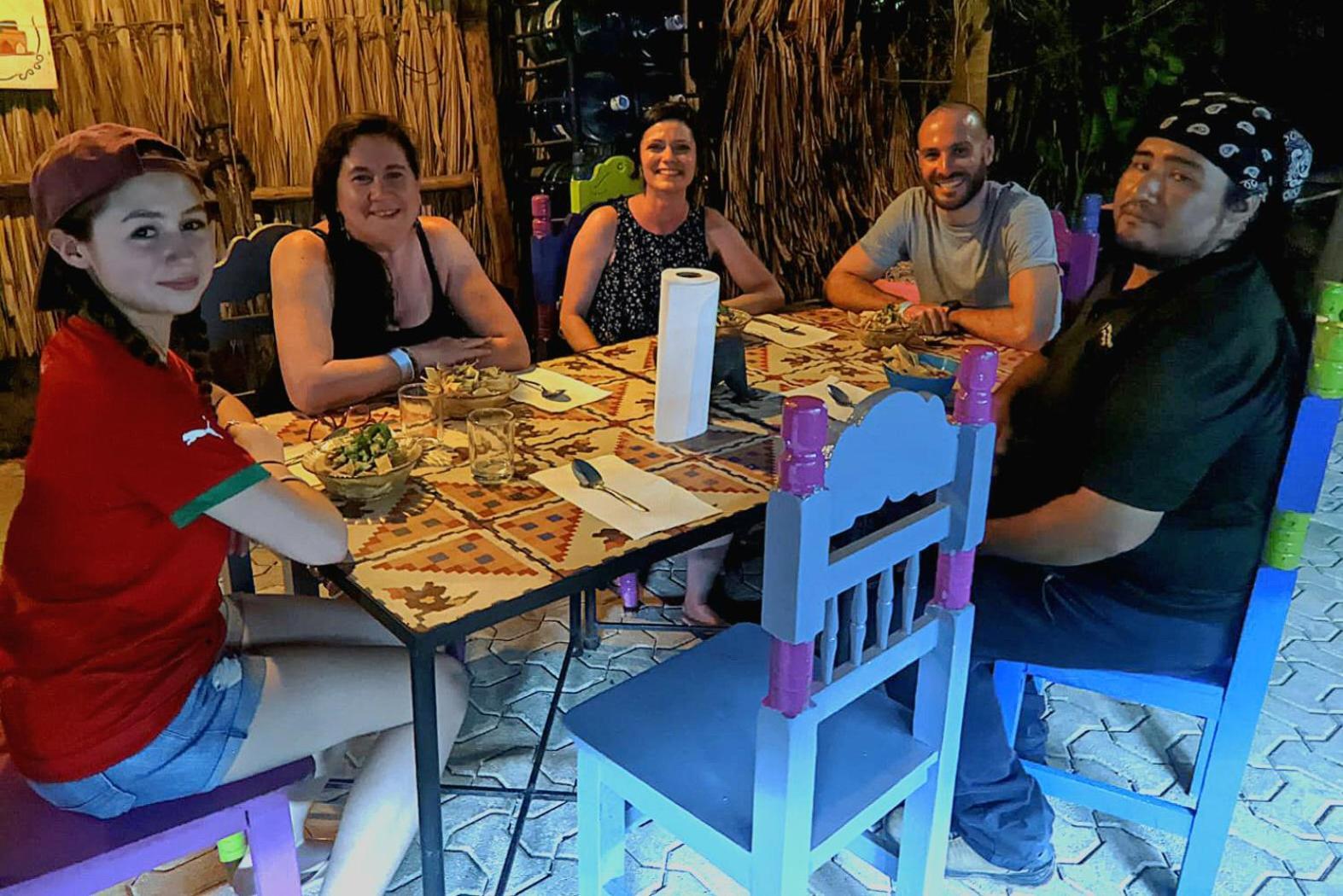 Hostel Candelaria Valladolid  Eksteriør bilde